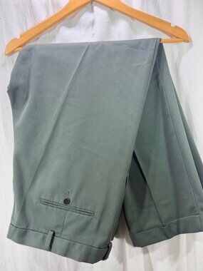 Dockers D3 Classic Fit Pleated Pants